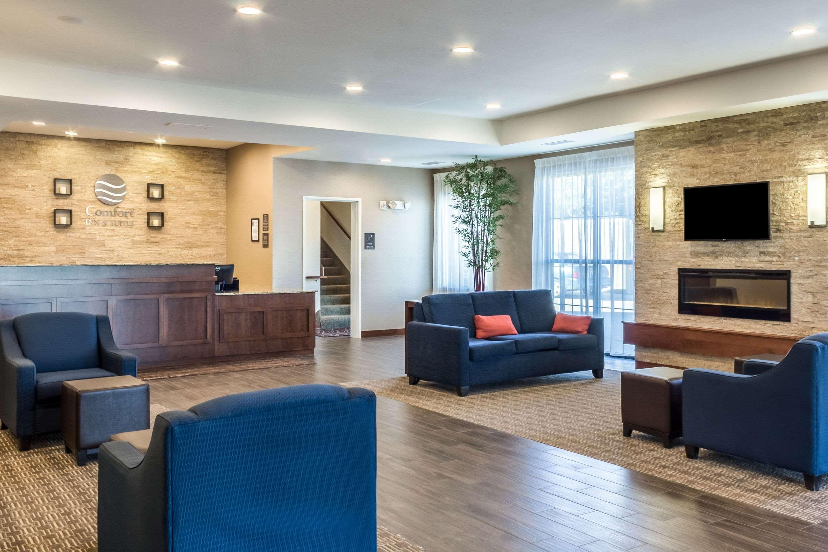 Comfort Inn & Suites Avera Southwest Sioux Falls Exteriör bild