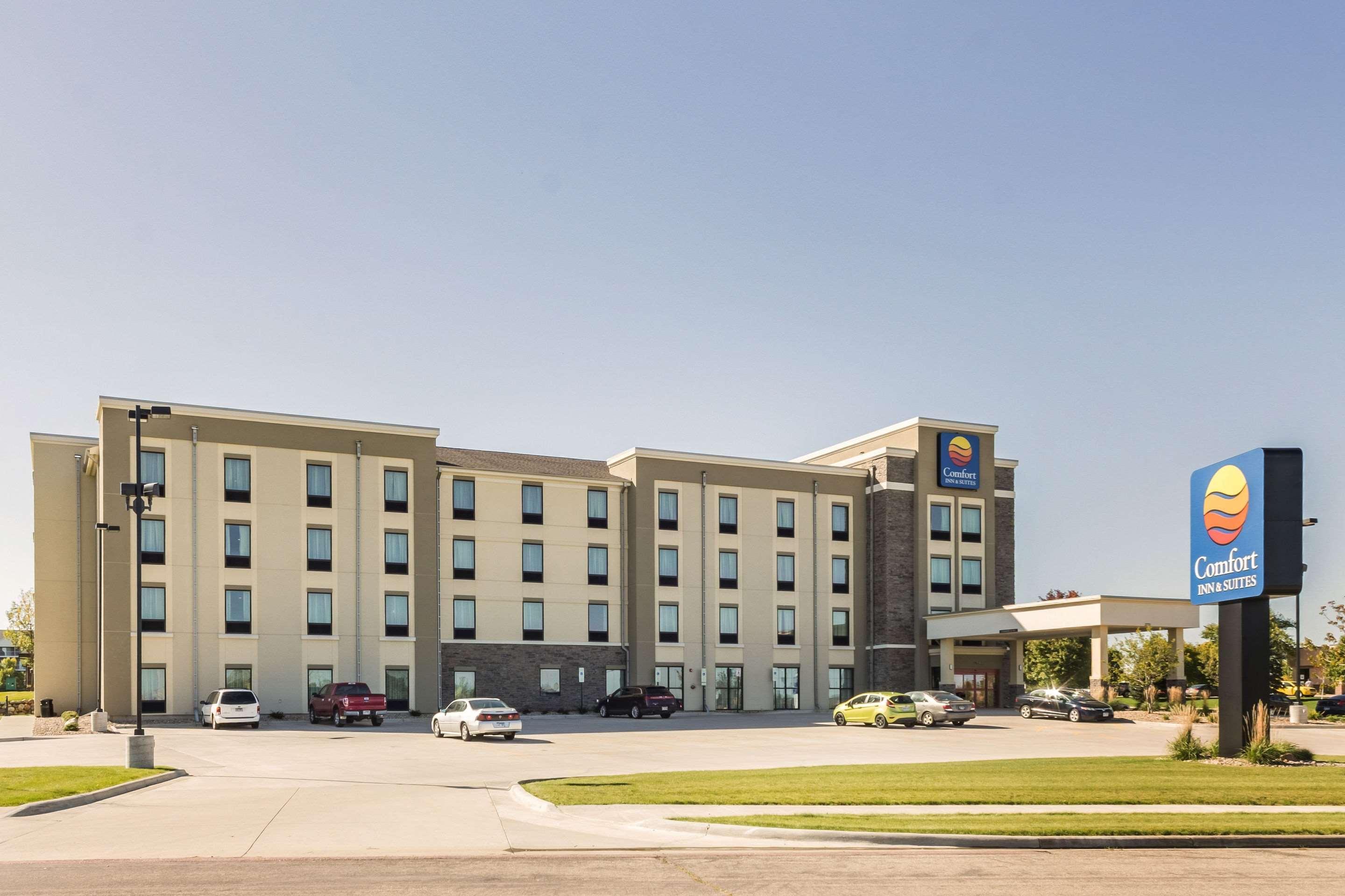 Comfort Inn & Suites Avera Southwest Sioux Falls Exteriör bild