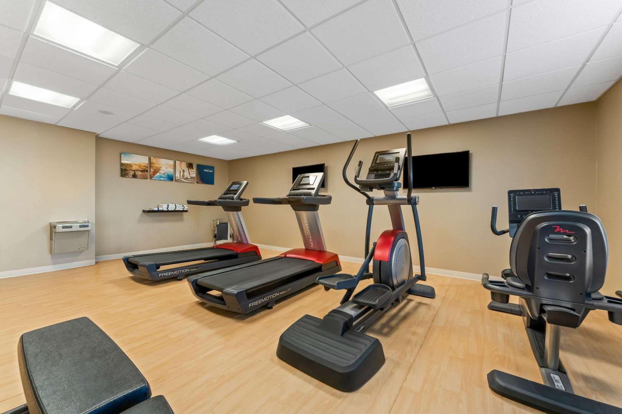 Comfort Inn & Suites Avera Southwest Sioux Falls Exteriör bild