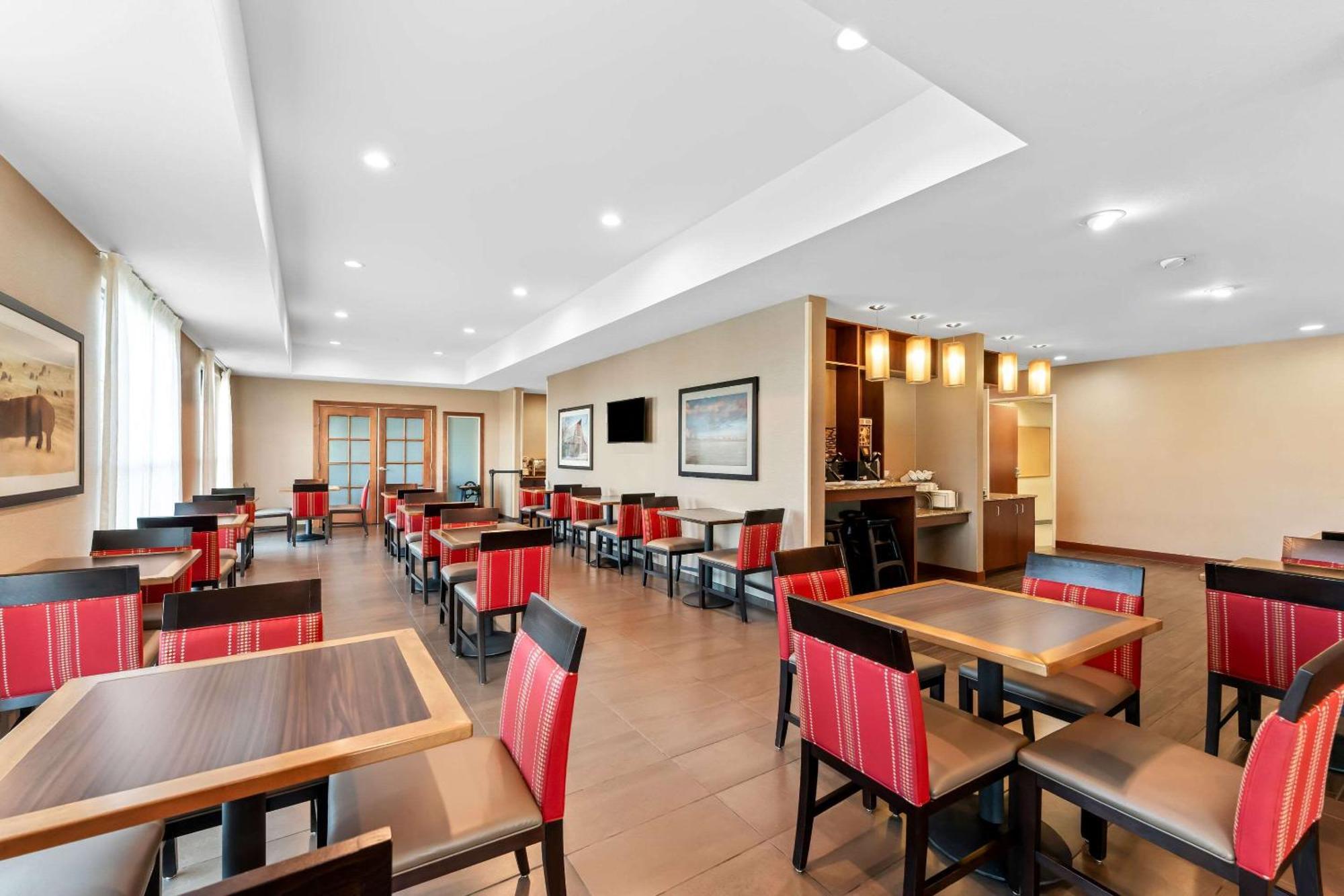 Comfort Inn & Suites Avera Southwest Sioux Falls Exteriör bild