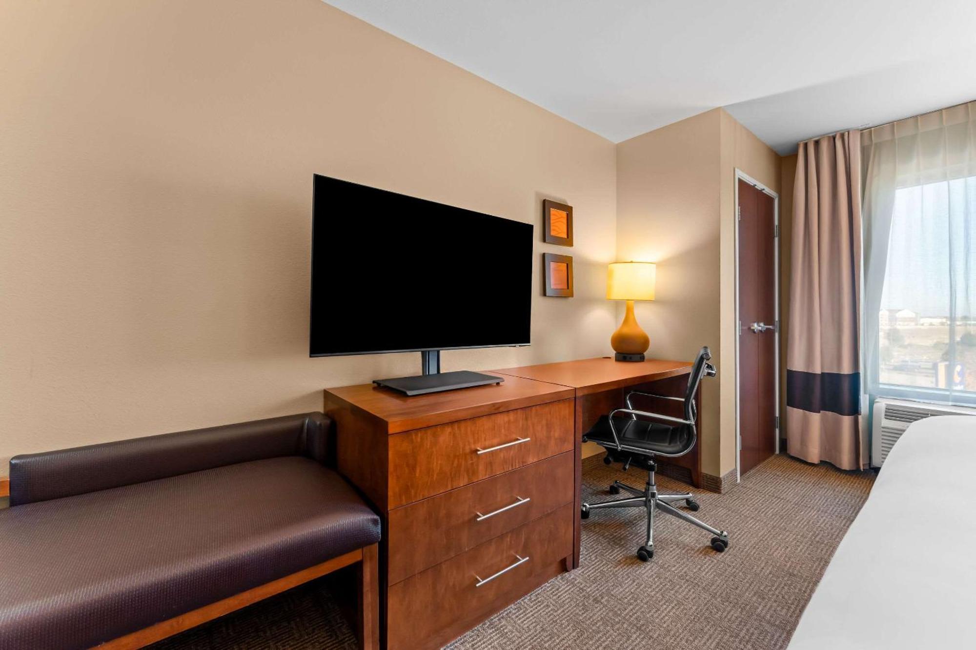 Comfort Inn & Suites Avera Southwest Sioux Falls Exteriör bild